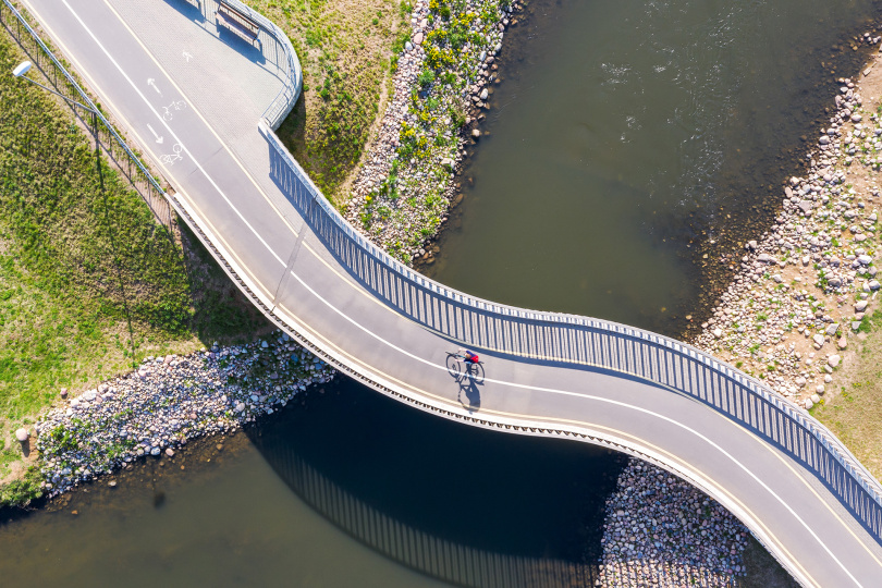 Mehr Geld für kommunale Straßen, Radwege und Brücken in Bayern