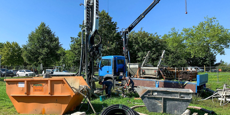 Anfang September fanden Probebohrungen für die geplante Erdwärmeversorgung statt. Foto: LfU/Etienne Roser