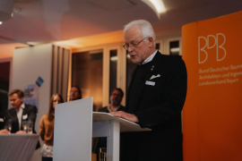 Prof. Dr. Norbert Gebbeken, Präsident der Bayerischen Ingenieurkammer-Bau