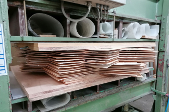 Holzbewehrtes Holz (HBH): Neue Holzbau-Technologie stärkt Tragfähigkeit von Holzträgern