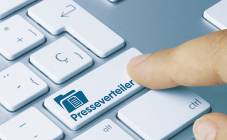 Aufnahme in unseren Presseverteiler - © Foto: momius / Adobe Stock